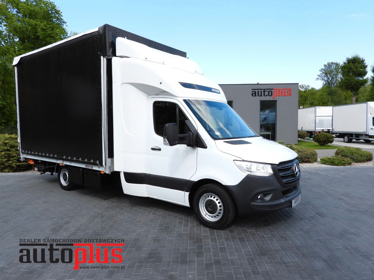 Mercedes-Benz SPRINTER 316 PRITSCHE PLANE AUFZUG 10 PALETTEN - Комбе со церада, Комби со двојна кабина: слика 1 Mercedes-Benz SPRINTER 316 PRITSCHE PLANE AUFZUG 10 PALETTEN - Комбе со церада, Комби со двојна кабина: слика 1