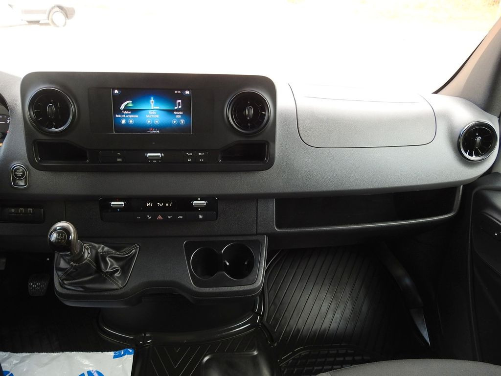 Комбе со отворен сандак, Комби со двојна кабина Mercedes-Benz SPRINTER 516 PRITSCHE DOPPELKABINE DOKA 6 SITZE: слика 20