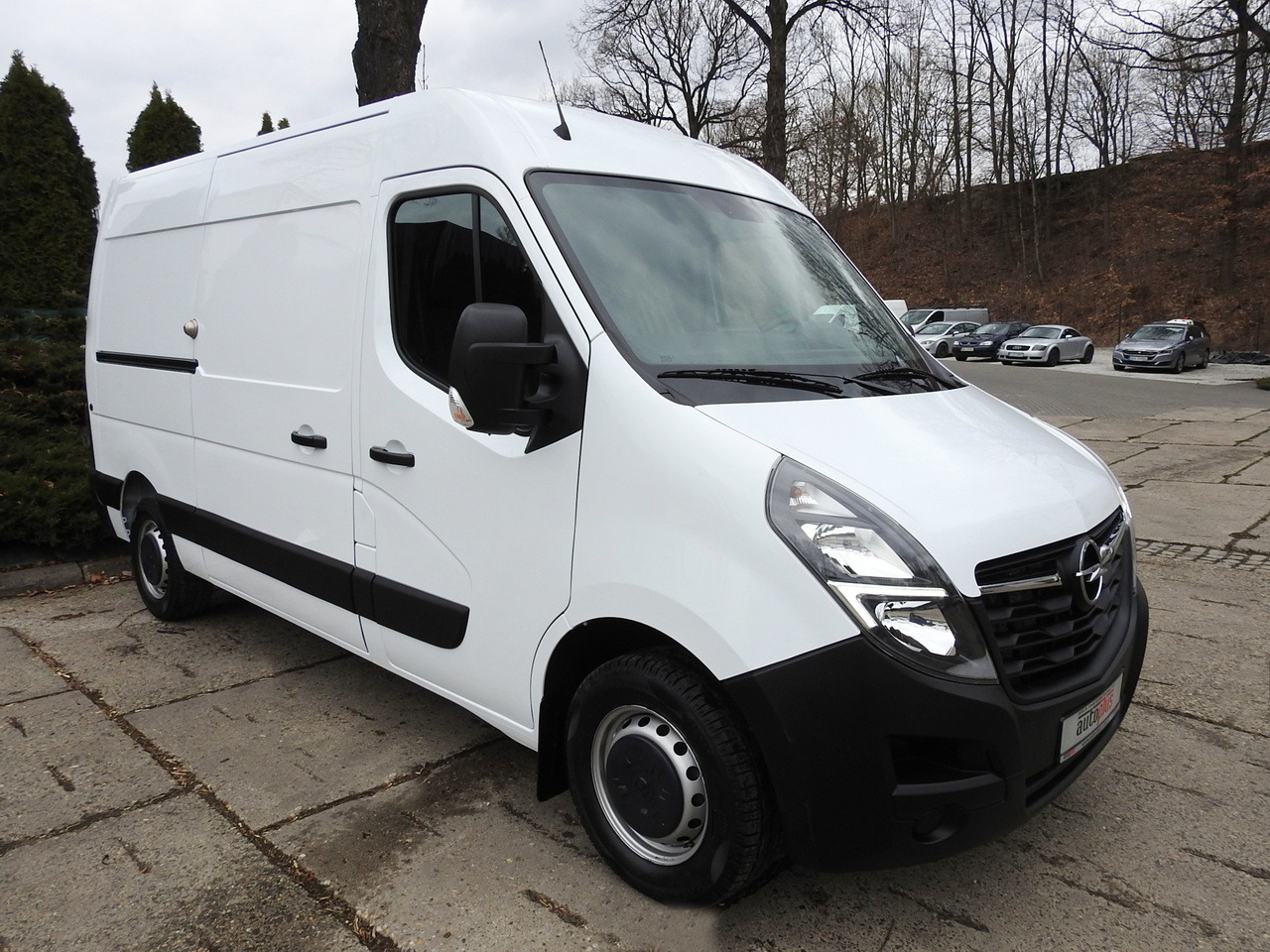 OPEL MOVANO REFRIGERATOR VAN 0*C CRUISE CONTROL NAVIGATION AIR CONDITIONING LED LIGHTS 136HP - Комбе ладилник: слика 4 OPEL MOVANO REFRIGERATOR VAN 0*C CRUISE CONTROL NAVIGATION AIR CONDITIONING LED LIGHTS 136HP - Комбе ладилник: слика 4