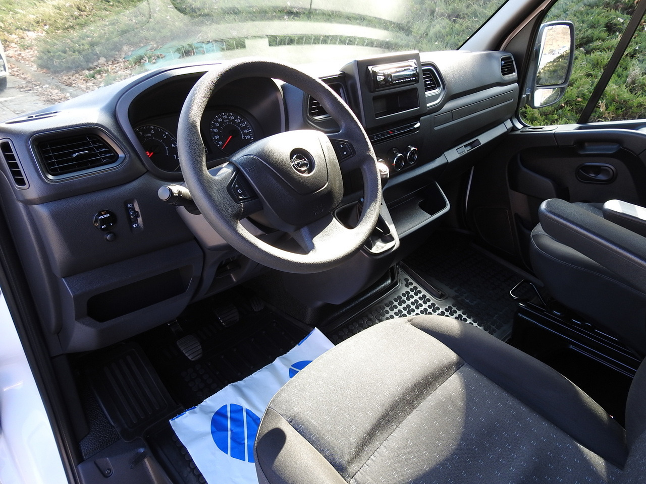 OPEL MOVANO TARPAULIN 10 PALLETS WEBASTO CRUISE CONTROL AIR CONDITIONING LED LIGHTS PNEUMATICS 165HP - Комбе со церада: слика 2 OPEL MOVANO TARPAULIN 10 PALLETS WEBASTO CRUISE CONTROL AIR CONDITIONING LED LIGHTS PNEUMATICS 165HP - Комбе со церада: слика 2