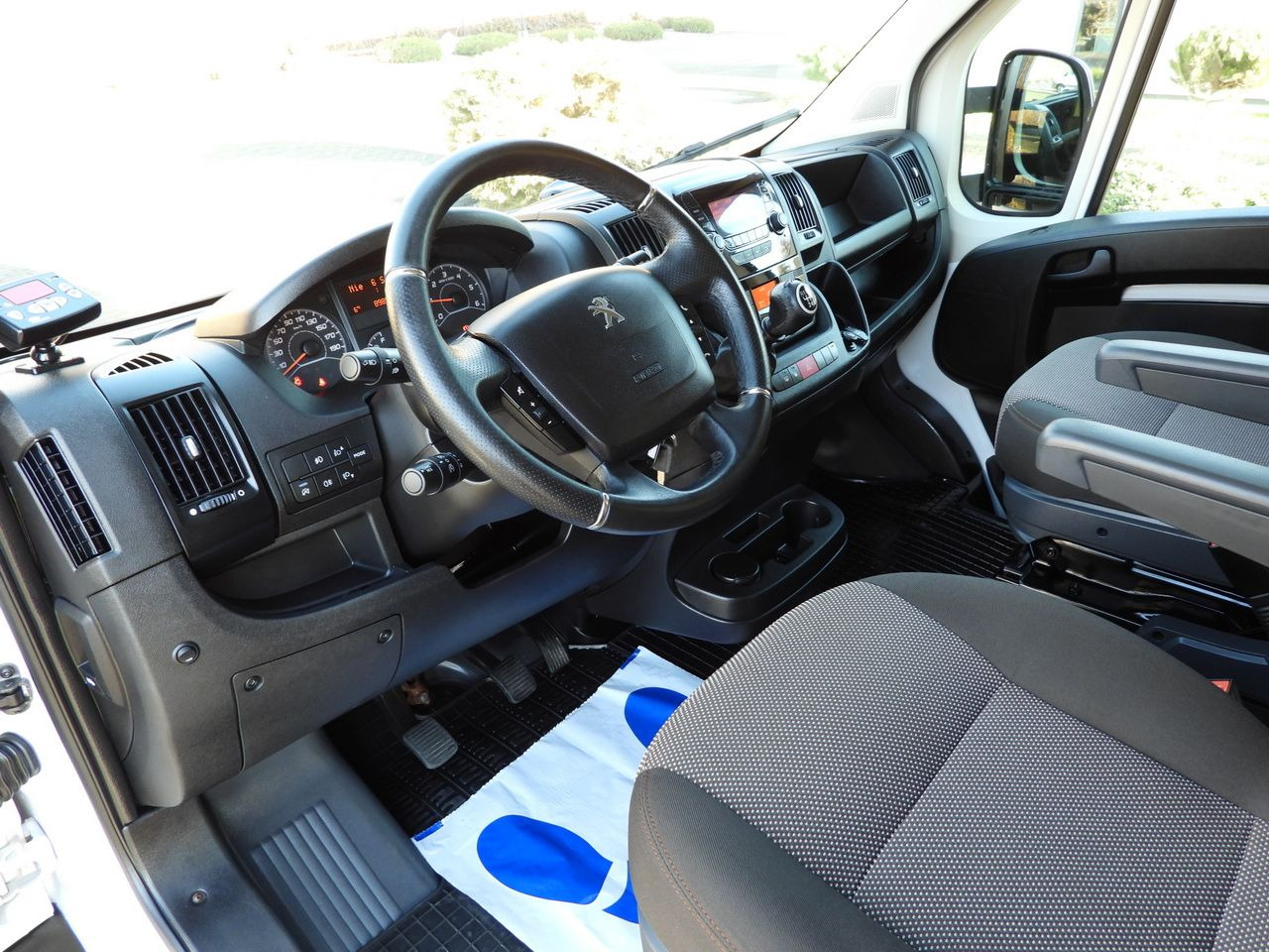 PEUGEOT BOXER REGRIGERATOR BOX 0*C 8 PALLETS CRUISE CONTROL LED LIGHTS AIR CONDITIONING 165HP - Комбе ладилник: слика 2 PEUGEOT BOXER REGRIGERATOR BOX 0*C 8 PALLETS CRUISE CONTROL LED LIGHTS AIR CONDITIONING 165HP - Комбе ладилник: слика 2