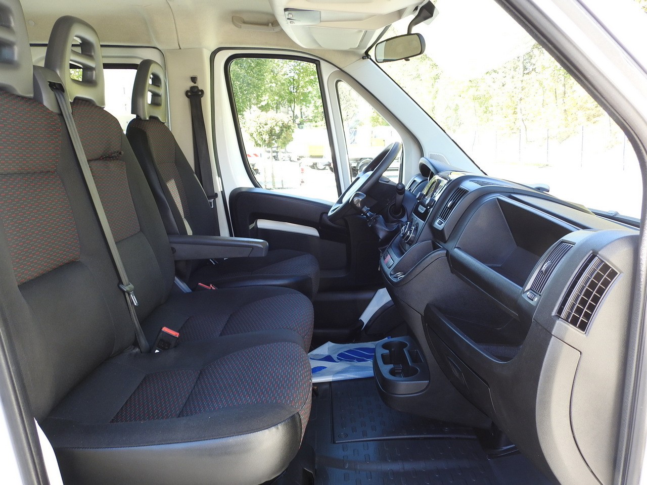 Лизинг на PEUGEOT BOXER STAKE BODY DOUBLE CABIN DOKA 7 SEATS AIR CONDITIONING 140HP PEUGEOT BOXER STAKE BODY DOUBLE CABIN DOKA 7 SEATS AIR CONDITIONING 140HP: слика 39 Лизинг на PEUGEOT BOXER STAKE BODY DOUBLE CABIN DOKA 7 SEATS AIR CONDITIONING 140HP PEUGEOT BOXER STAKE BODY DOUBLE CABIN DOKA 7 SEATS AIR CONDITIONING 140HP: слика 39