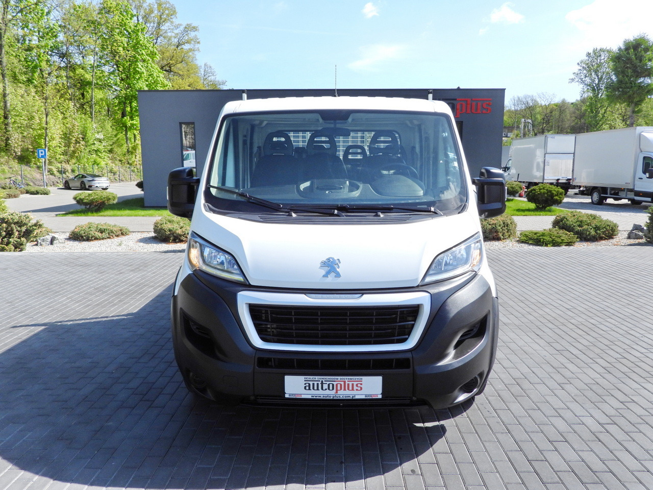 PEUGEOT BOXER TIPPER DOUBLE CABIN DOKA 7 SEATS CRUISE CONTROL AIR CONDITIONING 140HP - Комби кипер: слика 5 PEUGEOT BOXER TIPPER DOUBLE CABIN DOKA 7 SEATS CRUISE CONTROL AIR CONDITIONING 140HP - Комби кипер: слика 5