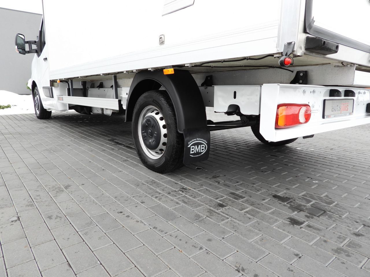 Комбе ладилник RENAULT MASTER REGRIGERATOR BOX 0*C LED LIGHTS AIR CONDITIONING 165HP: слика 17 Комбе ладилник RENAULT MASTER REGRIGERATOR BOX 0*C LED LIGHTS AIR CONDITIONING 165HP: слика 17