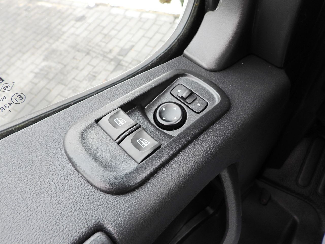 Комбе ладилник RENAULT MASTER REGRIGERATOR BOX 0*C LED LIGHTS AIR CONDITIONING 165HP: слика 27 Комбе ладилник RENAULT MASTER REGRIGERATOR BOX 0*C LED LIGHTS AIR CONDITIONING 165HP: слика 27