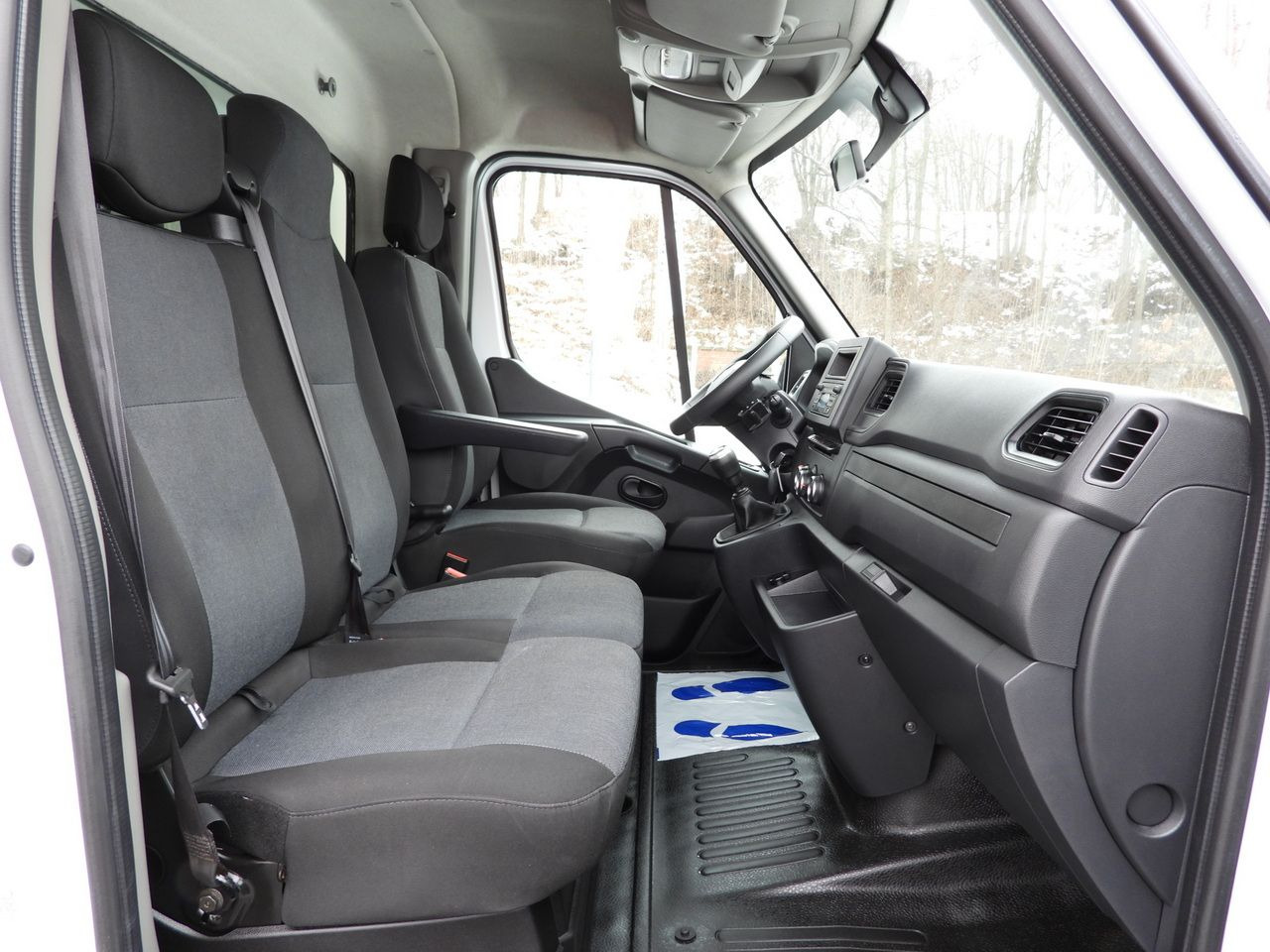 Комбе ладилник RENAULT MASTER REGRIGERATOR BOX 0*C LED LIGHTS AIR CONDITIONING 165HP: слика 34 Комбе ладилник RENAULT MASTER REGRIGERATOR BOX 0*C LED LIGHTS AIR CONDITIONING 165HP: слика 34