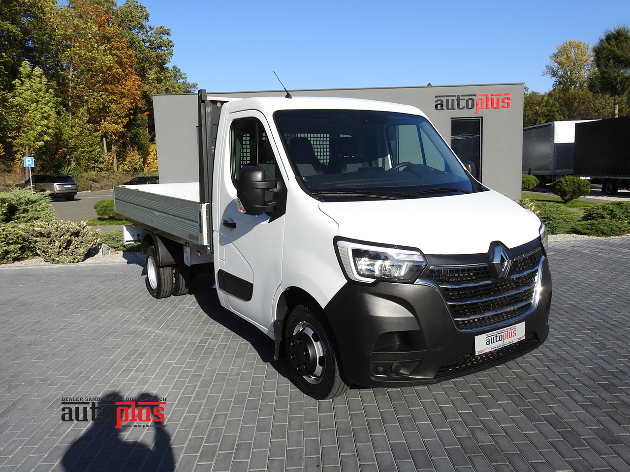 RENAULT MASTER STAKE BODY CRUISE CONTROL AIR CONDITIONING LED LIGHTS TWIN WHEELS 130HP - Комбе со отворен сандак: слика 1 RENAULT MASTER STAKE BODY CRUISE CONTROL AIR CONDITIONING LED LIGHTS TWIN WHEELS 130HP - Комбе со отворен сандак: слика 1
