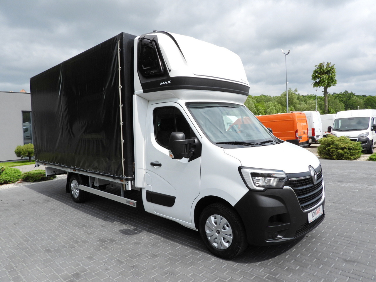 RENAULT MASTER TARPAULIN 10 PALLETS CRUISE CONTROL LED LIGHTS AIR CONDITIONING 165HP - Комбе со церада: слика 4 RENAULT MASTER TARPAULIN 10 PALLETS CRUISE CONTROL LED LIGHTS AIR CONDITIONING 165HP - Комбе со церада: слика 4