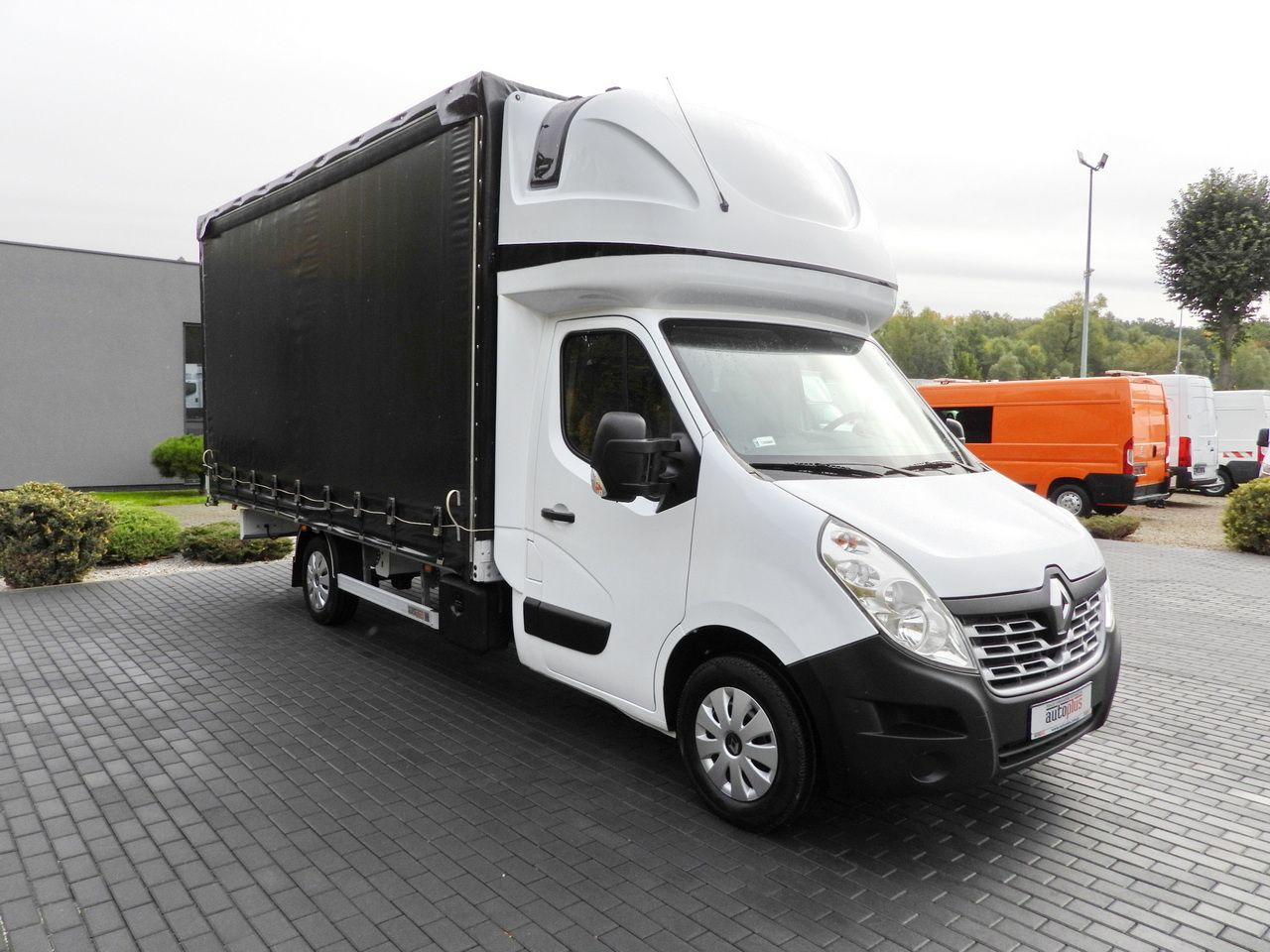 RENAULT MASTER TARPAULIN 10 PALLETS WEBASTO CRUISE CONTROL AIR CONDITIONING 170HP - Комбе со церада: слика 4 RENAULT MASTER TARPAULIN 10 PALLETS WEBASTO CRUISE CONTROL AIR CONDITIONING 170HP - Комбе со церада: слика 4