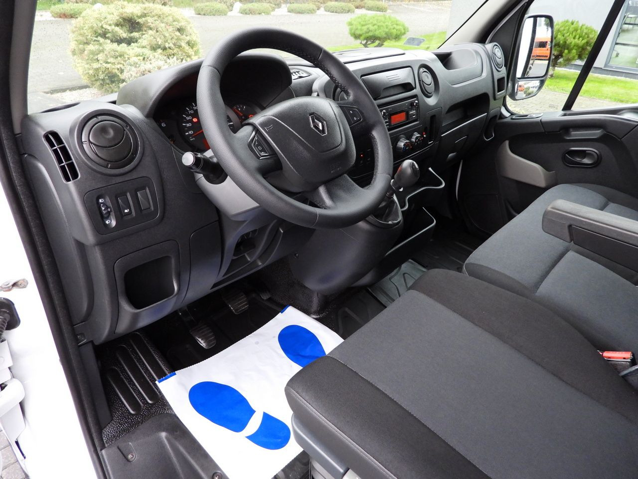 RENAULT MASTER TARPAULIN 10 PALLETS WEBASTO CRUISE CONTROL AIR CONDITIONING 170HP - Комбе со церада: слика 2 RENAULT MASTER TARPAULIN 10 PALLETS WEBASTO CRUISE CONTROL AIR CONDITIONING 170HP - Комбе со церада: слика 2