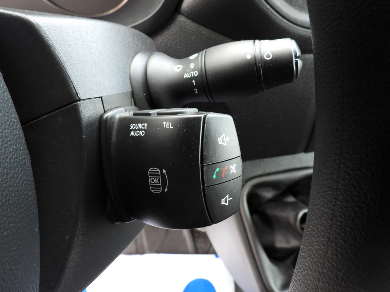 Комбе со церада RENAULT MASTER TARPAULIN 10 PALLETS WEBASTO CRUISE CONTROL LED LIGHTS AIR CONDITIONING 165HP: слика 32 Комбе со церада RENAULT MASTER TARPAULIN 10 PALLETS WEBASTO CRUISE CONTROL LED LIGHTS AIR CONDITIONING 165HP: слика 32