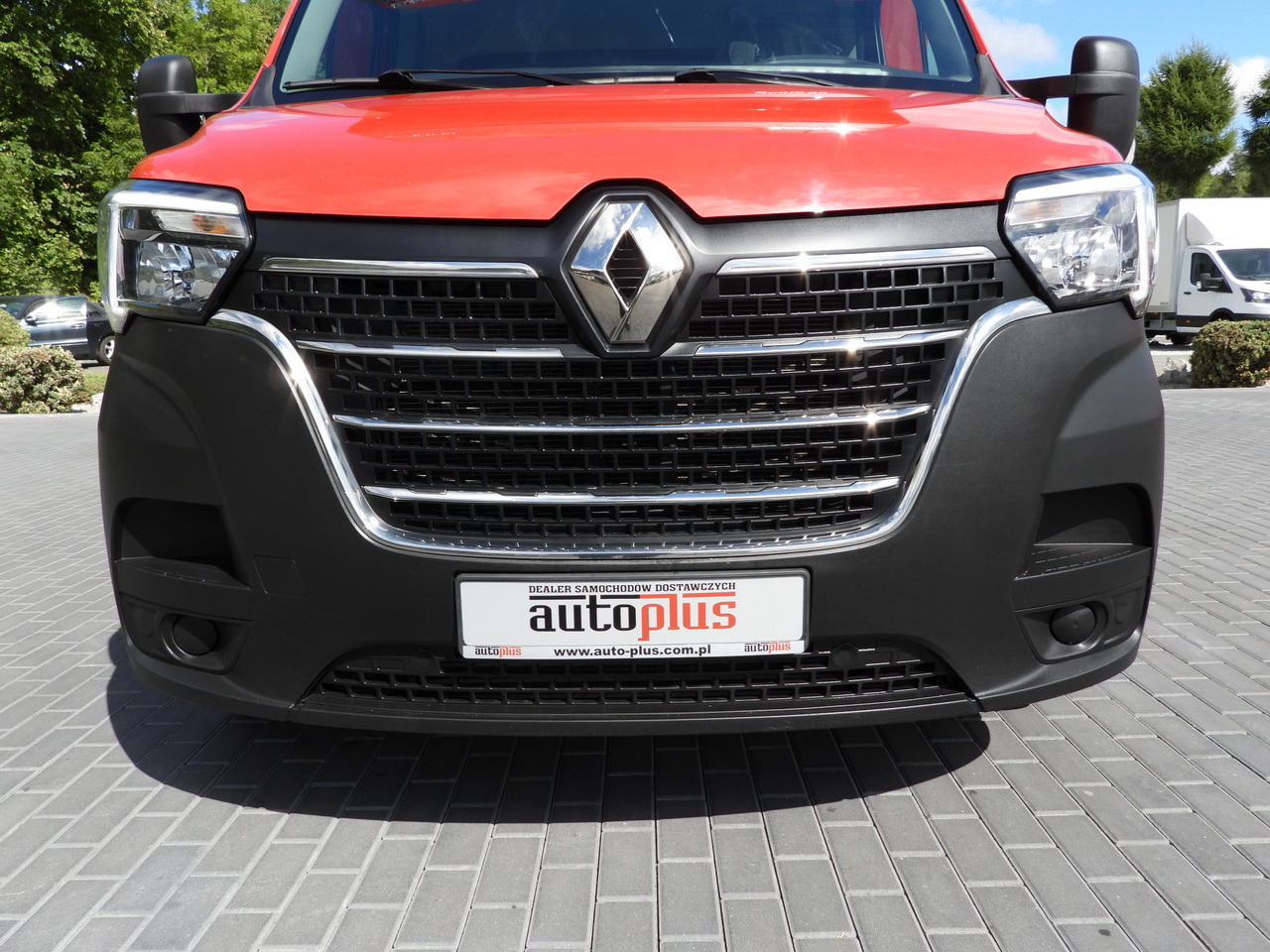 Комбе со церада RENAULT MASTER TARPAULIN 10 PALLETS WEBASTO CRUISE CONTROL LED LIGHTS AIR CONDITIONING 165HP: слика 14 Комбе со церада RENAULT MASTER TARPAULIN 10 PALLETS WEBASTO CRUISE CONTROL LED LIGHTS AIR CONDITIONING 165HP: слика 14