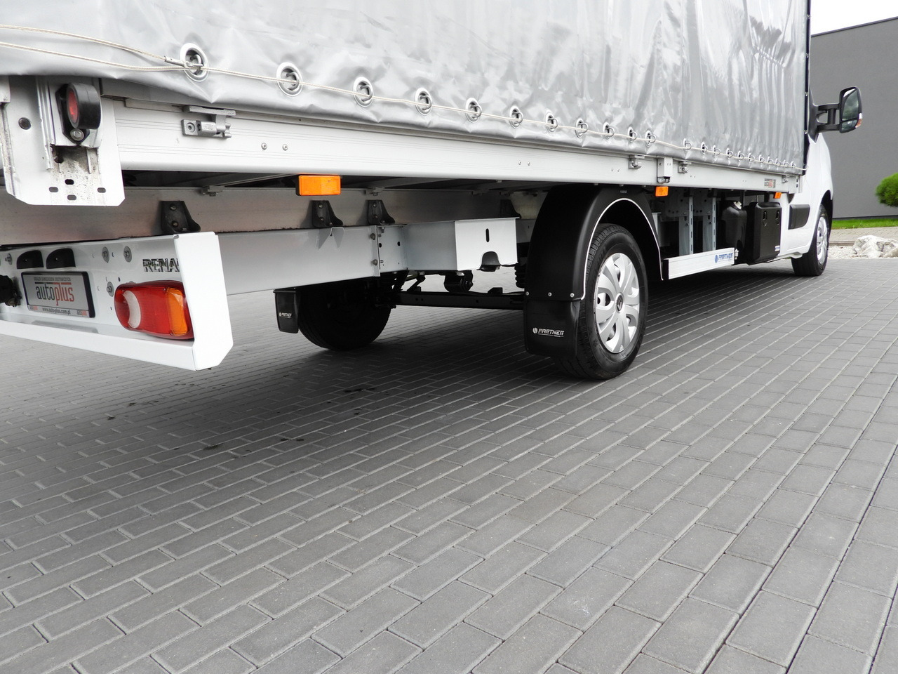 Комбе со церада RENAULT MASTER TARPAULIN 10 PALLETS WEBASTO CRUISE CONTROL LED LIGHTS PNEUMATICS AIR CONDITIONING  165HP: слика 17