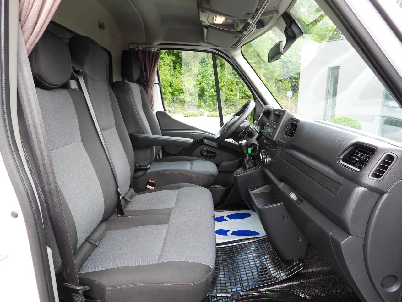 Комбе со церада RENAULT MASTER TARPAULIN 10 PALLETS WEBASTO CRUISE CONTROL LED LIGHTS PNEUMATICS AIR CONDITIONING  165HP: слика 36