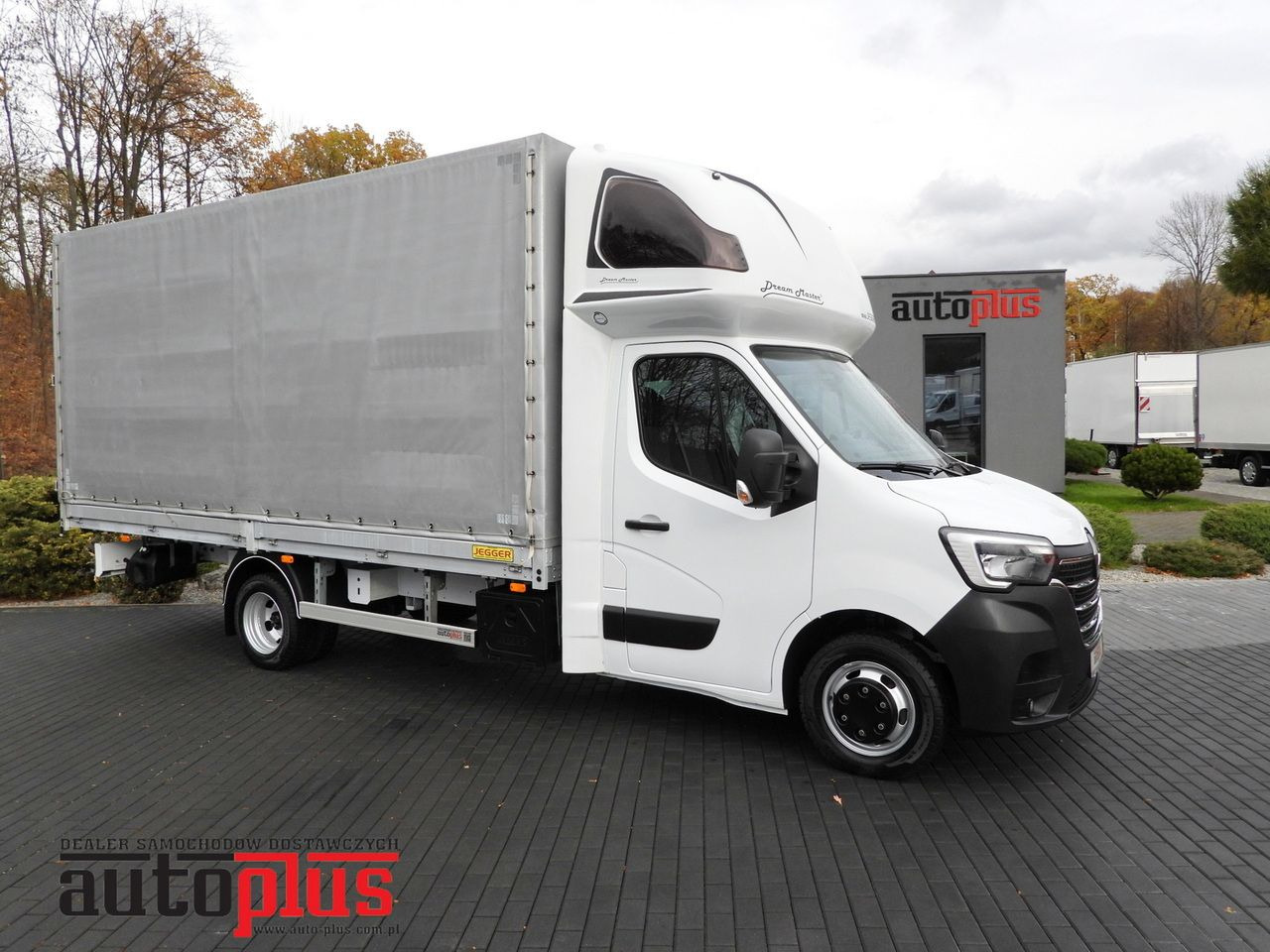 RENAULT MASTER TARPAULIN 10 PALLETS WEBASTO CRUISE CONTROL NAVIGATION LED LIGHTS TWIN WHEELS AIR CONDITIONING 165HP - Комбе со церада: слика 1 RENAULT MASTER TARPAULIN 10 PALLETS WEBASTO CRUISE CONTROL NAVIGATION LED LIGHTS TWIN WHEELS AIR CONDITIONING 165HP - Комбе со церада: слика 1
