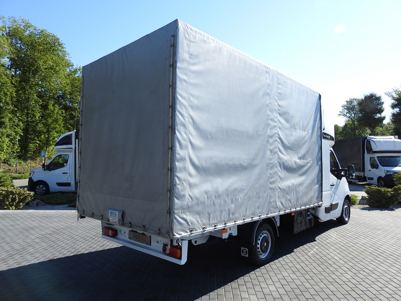 RENAULT MASTER TARPAULIN 8 PALLETS WEBASTO CRUISE CONTROL AIR CONDITIONING PNEUMATICS 170HP - Комбе со церада: слика 3 RENAULT MASTER TARPAULIN 8 PALLETS WEBASTO CRUISE CONTROL AIR CONDITIONING PNEUMATICS 170HP - Комбе со церада: слика 3