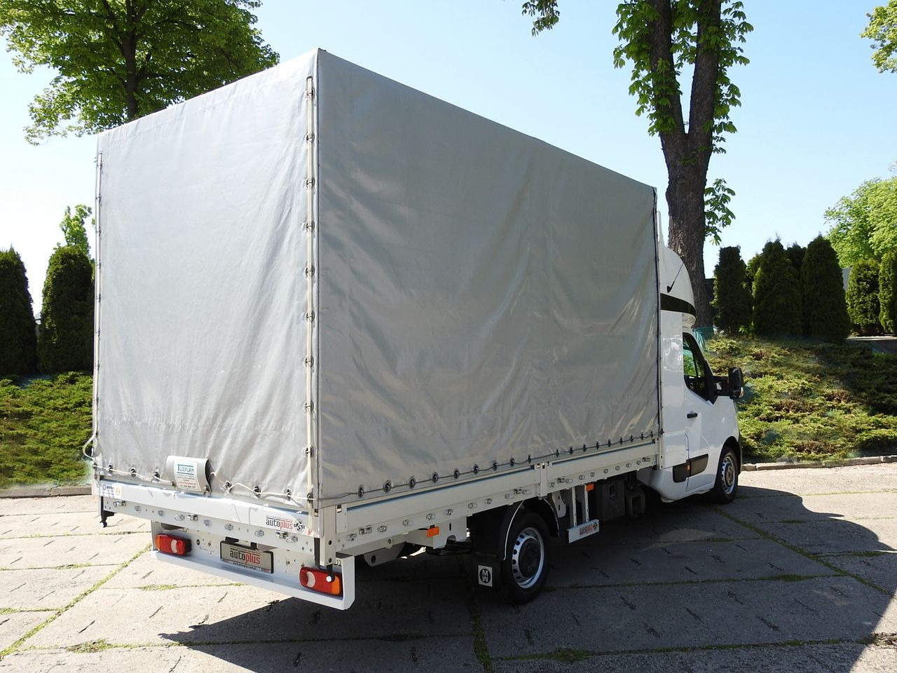 RENAULT MASTER TARPAULIN 8 PALLETS WEBASTO CRUISE CONTROL LED LIGHTS PNEUMATICS 165HP - Комбе со церада: слика 3 RENAULT MASTER TARPAULIN 8 PALLETS WEBASTO CRUISE CONTROL LED LIGHTS PNEUMATICS 165HP - Комбе со церада: слика 3
