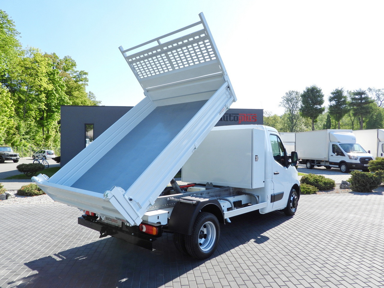 RENAULT MASTER TIPPER CRUISE CONTROL TWIN WHEELS AIR CONDITIONING 145HP - Комби кипер: слика 3 RENAULT MASTER TIPPER CRUISE CONTROL TWIN WHEELS AIR CONDITIONING 145HP - Комби кипер: слика 3