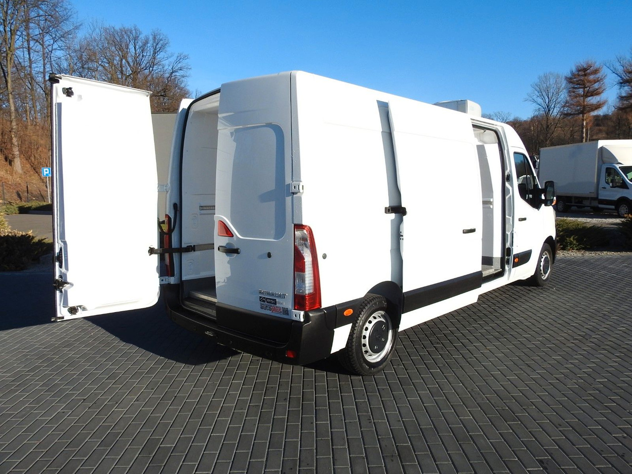 Renault MASTER KÜHLKASTENWAGEN -5*C HEIZFUNKTION A/C Renault MASTER KÜHLKASTENWAGEN -5*C HEIZFUNKTION A/C - Комбе ладилник: слика 3 Renault MASTER KÜHLKASTENWAGEN -5*C HEIZFUNKTION A/C Renault MASTER KÜHLKASTENWAGEN -5*C HEIZFUNKTION A/C - Комбе ладилник: слика 3