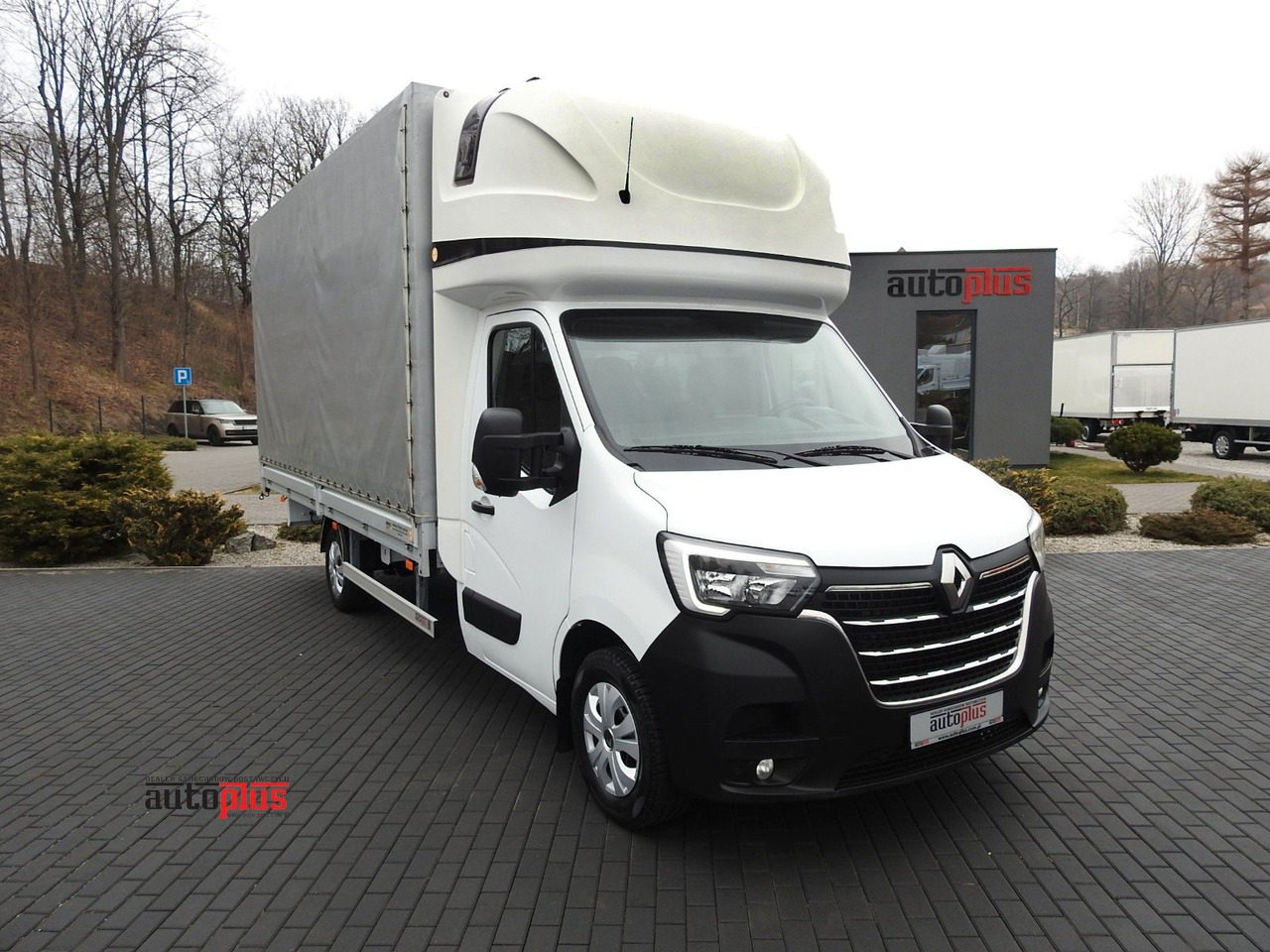 Renault MASTER PRITSCHE PLANE 10 PALETTEN WEBASTO A/C - Комбе со церада: слика 1 Renault MASTER PRITSCHE PLANE 10 PALETTEN WEBASTO A/C - Комбе со церада: слика 1