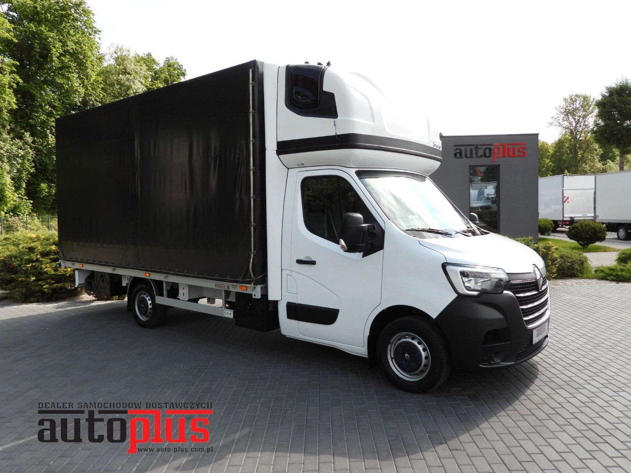 Renault MASTER PRITSCHE PLANE 10 PALETTEN WEBASTO A/C - Комбе со церада: слика 1 Renault MASTER PRITSCHE PLANE 10 PALETTEN WEBASTO A/C - Комбе со церада: слика 1