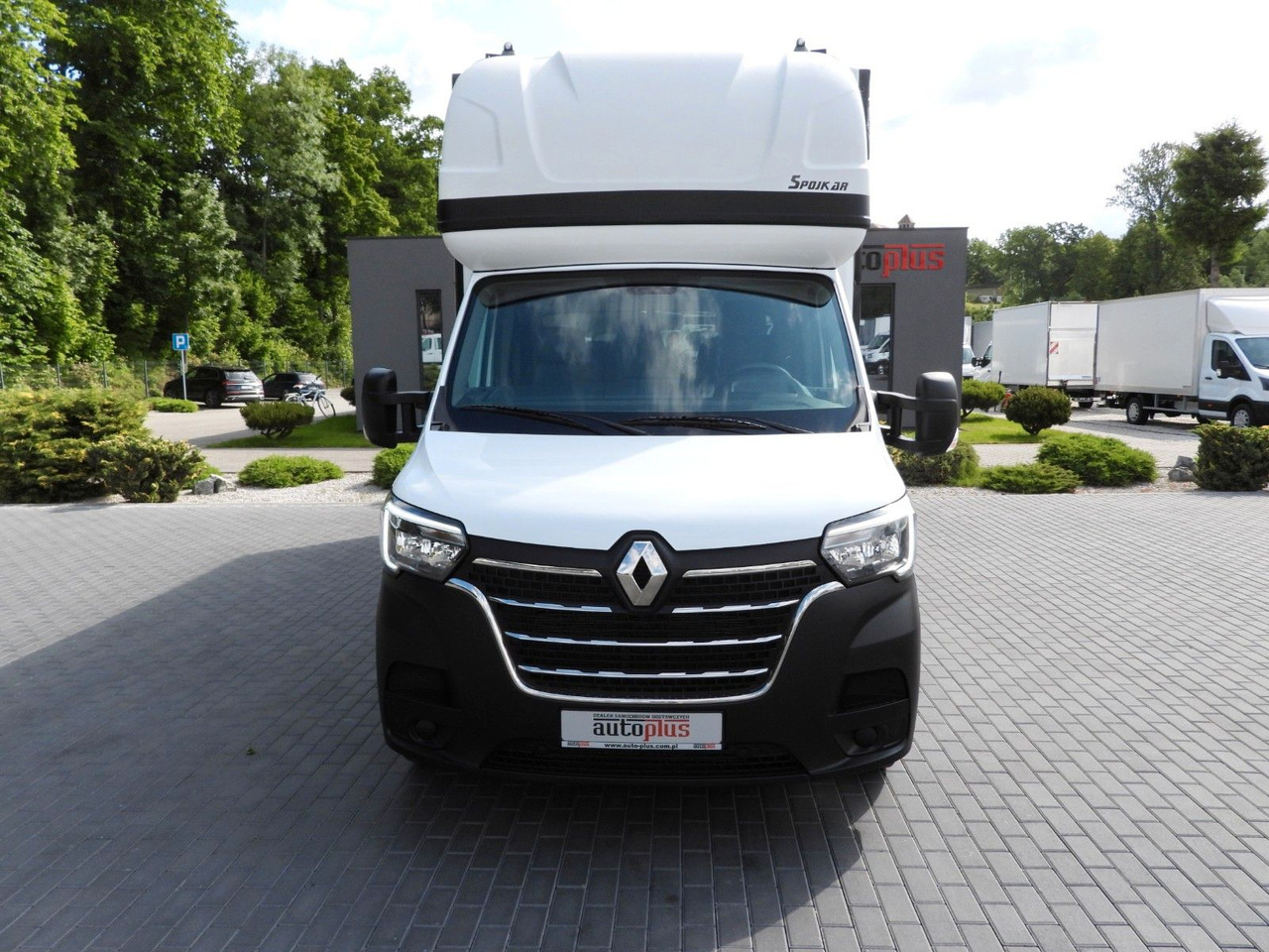 Renault MASTER PRITSCHE PLANE 10 PALETTEN WEBASTO A/C - Комбе со церада: слика 5 Renault MASTER PRITSCHE PLANE 10 PALETTEN WEBASTO A/C - Комбе со церада: слика 5