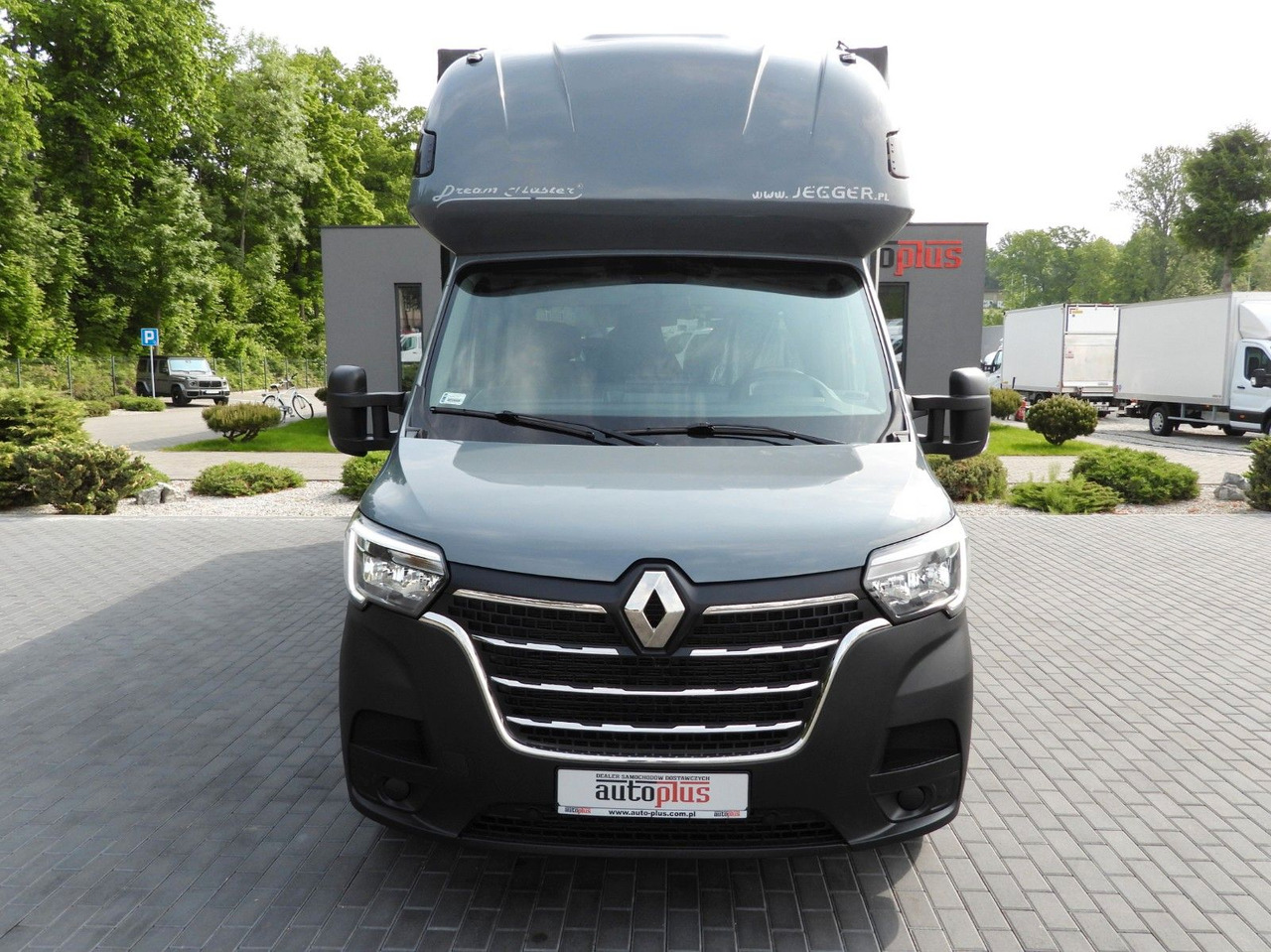 Renault MASTER PRITSCHE PLANE 10 PALETTEN WEBASTO TEMPOM - Комбе со церада: слика 5 Renault MASTER PRITSCHE PLANE 10 PALETTEN WEBASTO TEMPOM - Комбе со церада: слика 5