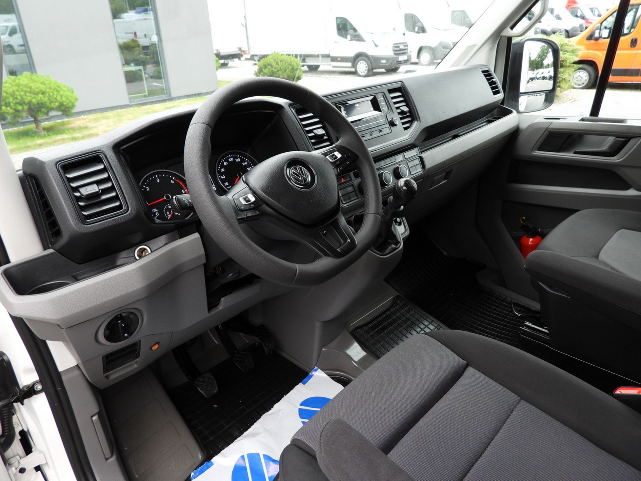 VOLKSWAGEN CRAFTER TARPAULIN 8 PALLETS WEBASTO CRUISE CONTROL LED LIGHTS AIR CONDITIONING 180HP - Комбе со церада: слика 2 VOLKSWAGEN CRAFTER TARPAULIN 8 PALLETS WEBASTO CRUISE CONTROL LED LIGHTS AIR CONDITIONING 180HP - Комбе со церада: слика 2