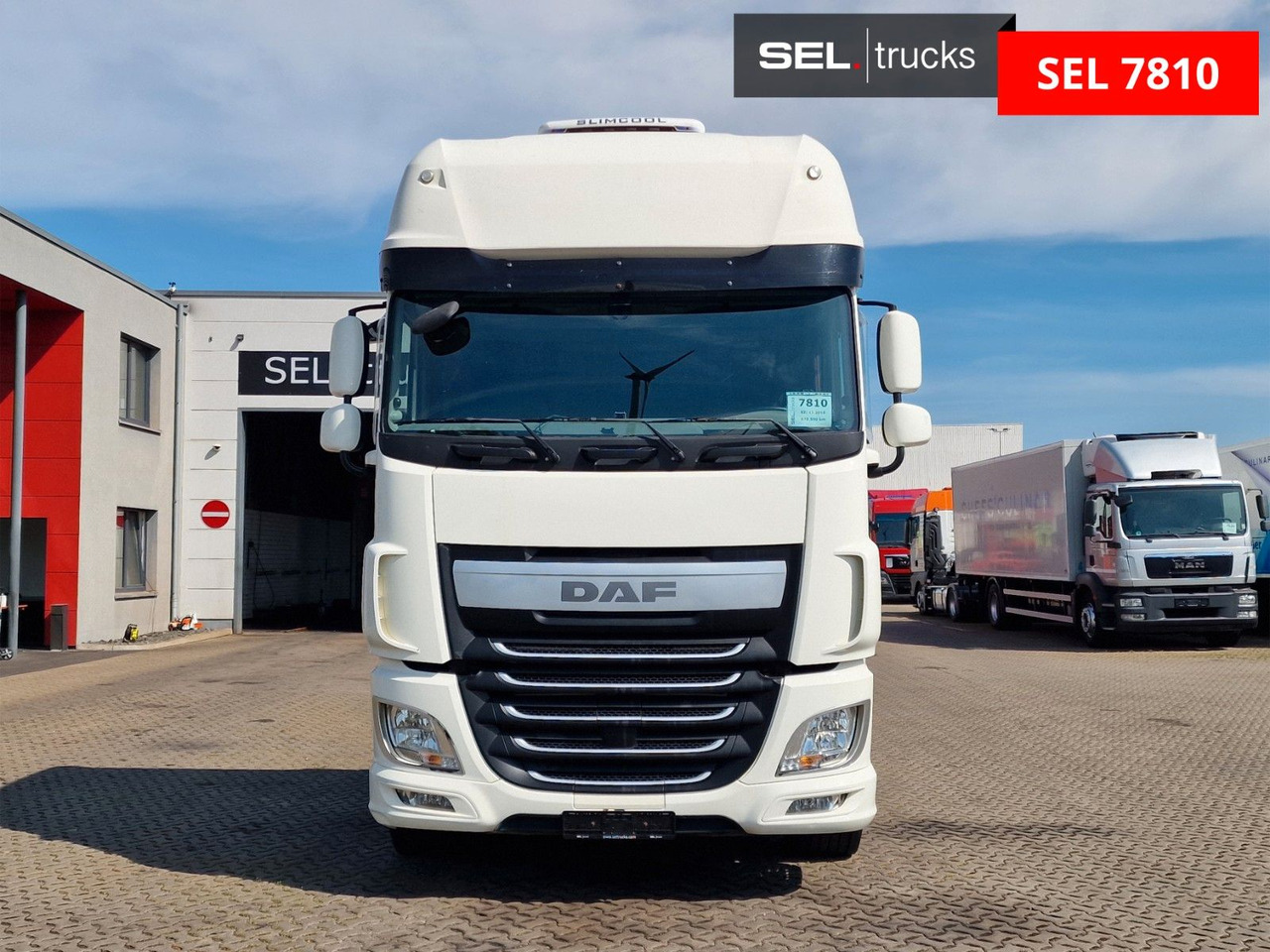 DAF XF 460 FAN / Intarder / Lenkachse / Standklima - Транспортер на контејнер/ Камион со променливо тело: слика 2 DAF XF 460 FAN / Intarder / Lenkachse / Standklima - Транспортер на контејнер/ Камион со променливо тело: слика 2