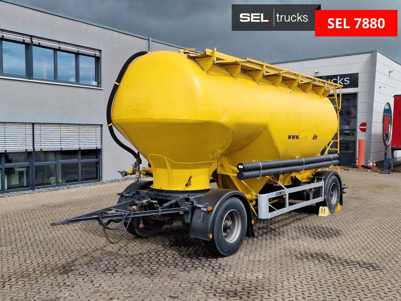 Feldbinder H.EUT 30.2 / 30.000 l - Приколка цистерна: слика 1 Feldbinder H.EUT 30.2 / 30.000 l - Приколка цистерна: слика 1