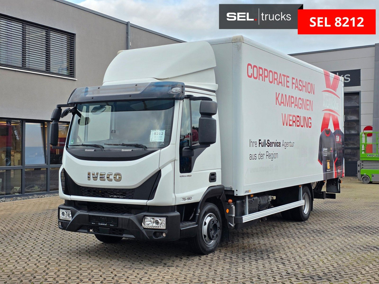 Iveco Eurocargo 75-190 / Ladebordwand / 6D - Комбе фургон: слика 1 Iveco Eurocargo 75-190 / Ladebordwand / 6D - Комбе фургон: слика 1