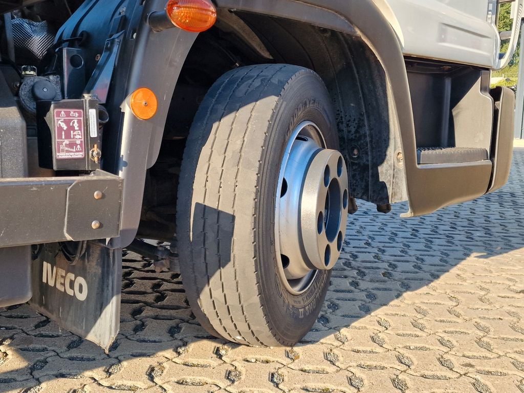 Камион сандучар Iveco Eurocargo 75E16 / Ladebordwand Iveco Eurocargo 75E16 / Ladebordwand / wenig KM: слика 28 Камион сандучар Iveco Eurocargo 75E16 / Ladebordwand Iveco Eurocargo 75E16 / Ladebordwand / wenig KM: слика 28