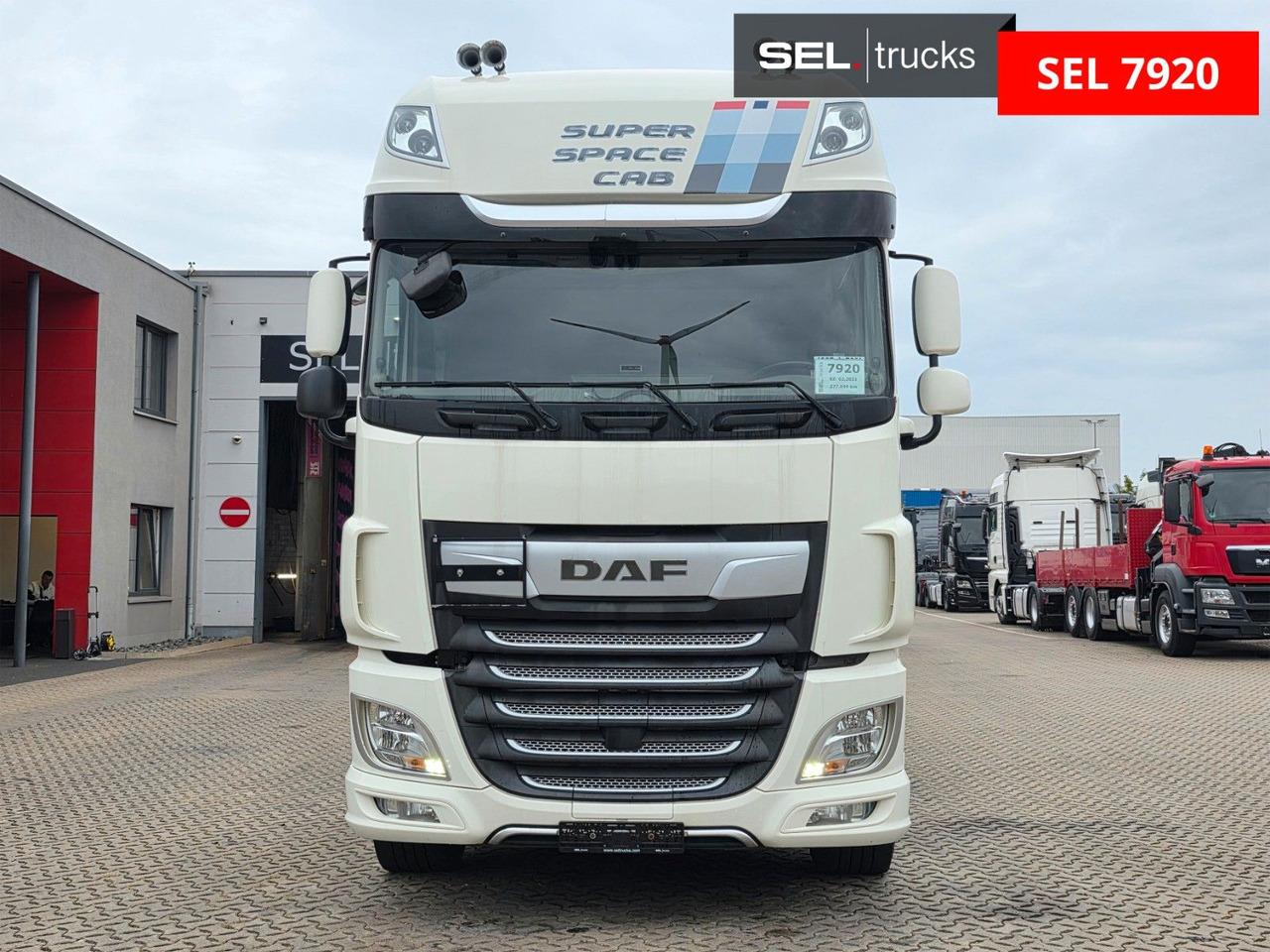 DAF XF 530 FTS / ZF Intarder / 6D - Камион влекач: слика 2 DAF XF 530 FTS / ZF Intarder / 6D - Камион влекач: слика 2