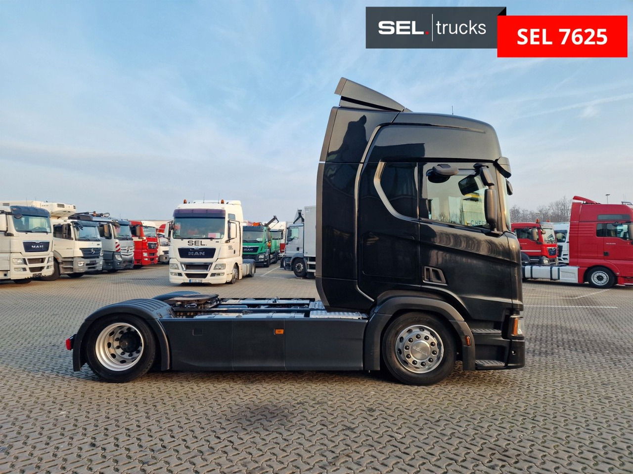 Scania R450 A4x2EB / Retarder / Standklima / Euro 6D - Камион влекач: слика 4 Scania R450 A4x2EB / Retarder / Standklima / Euro 6D - Камион влекач: слика 4
