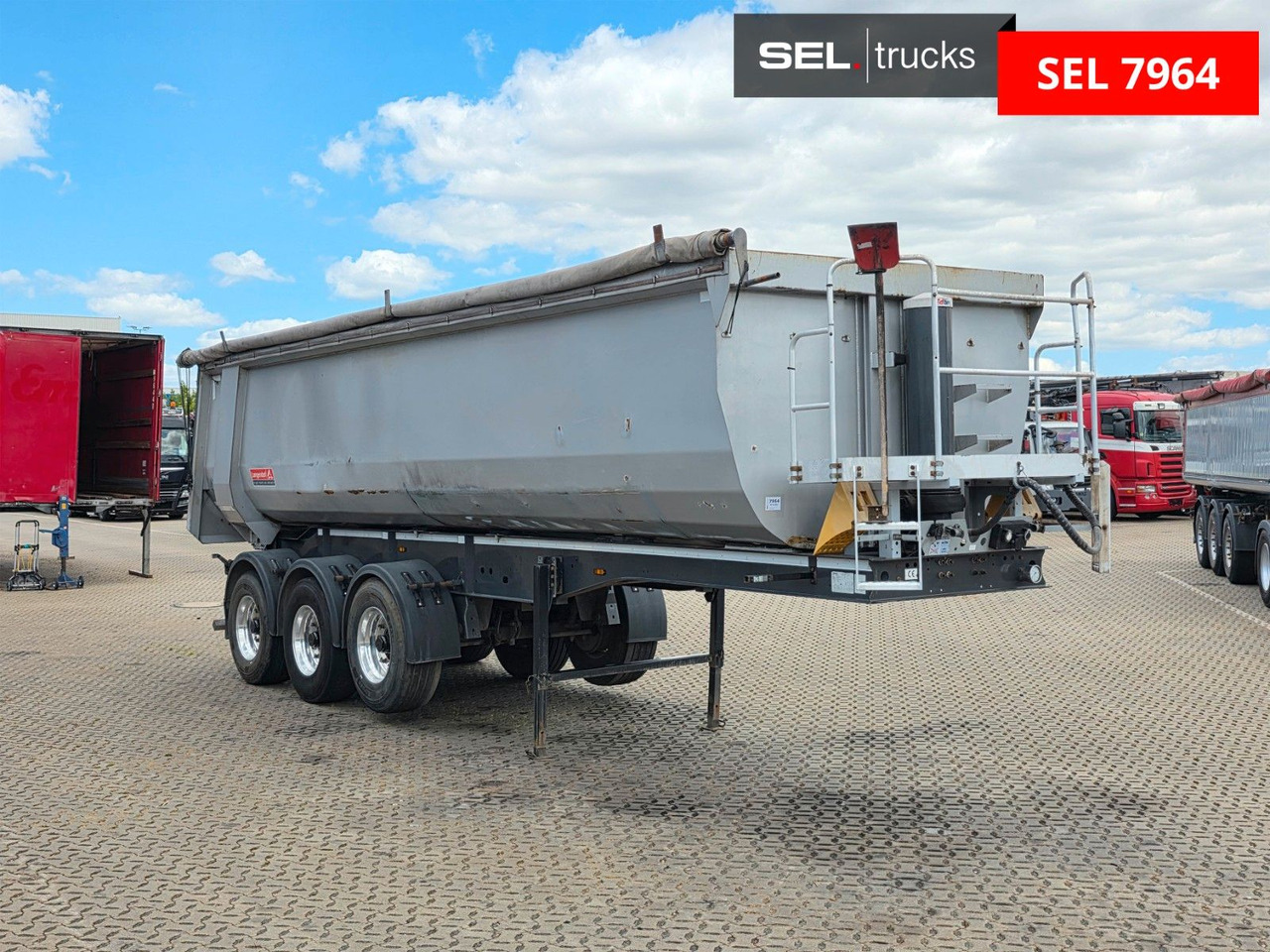 Langendorf SKS-HS 24/30 / Alu-Felgen / Liftachse - Кипер полуприколка: слика 3 Langendorf SKS-HS 24/30 / Alu-Felgen / Liftachse - Кипер полуприколка: слика 3