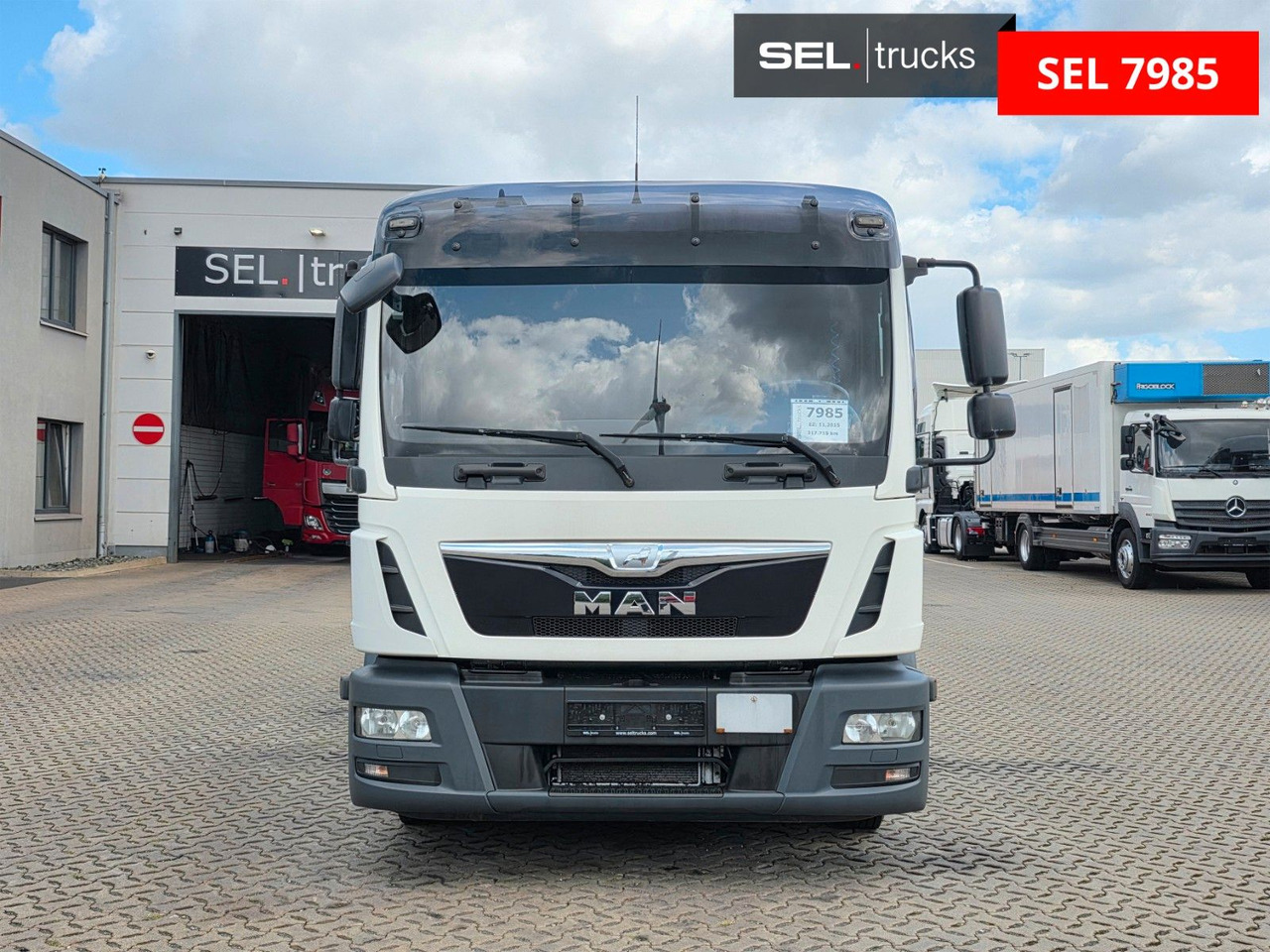 MAN TGL 8.180 4X2 BL - Камион за влечење: слика 2 MAN TGL 8.180 4X2 BL - Камион за влечење: слика 2