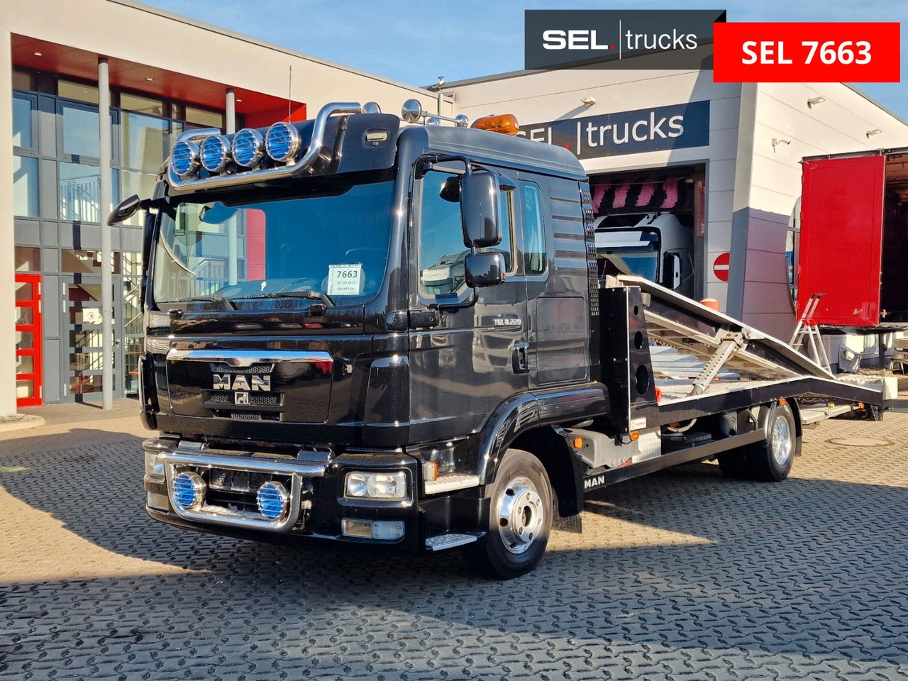 MAN TGL 8.220 4X2 BL / Xenon / Alu-Felgen - Автотранспортен камион: слика 1 MAN TGL 8.220 4X2 BL / Xenon / Alu-Felgen - Автотранспортен камион: слика 1