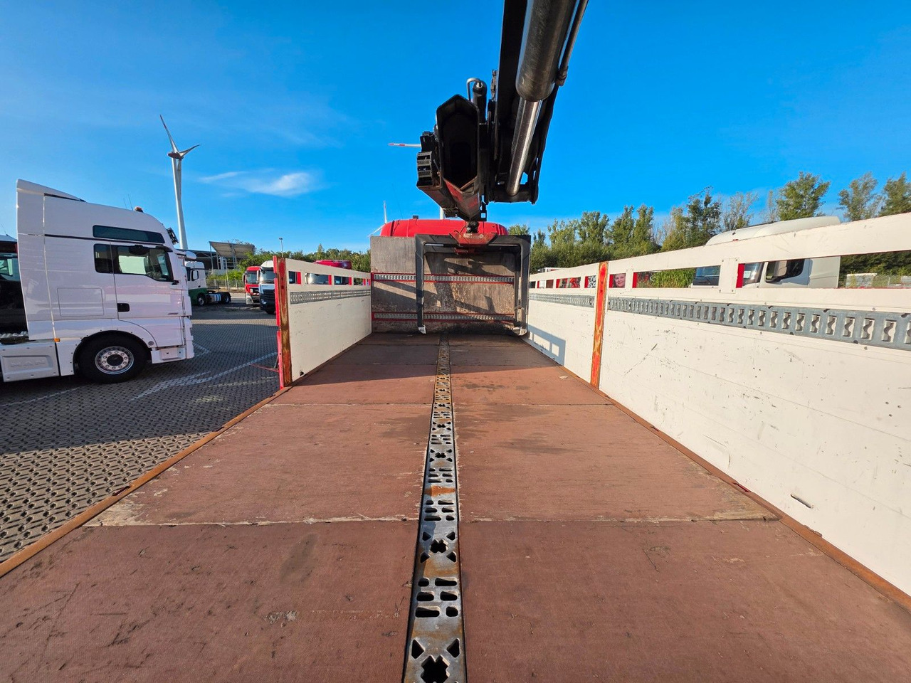Камион со кран Scania R400 LB6X2*4HNB / Retarder / HIAB / Lenkachse: слика 16