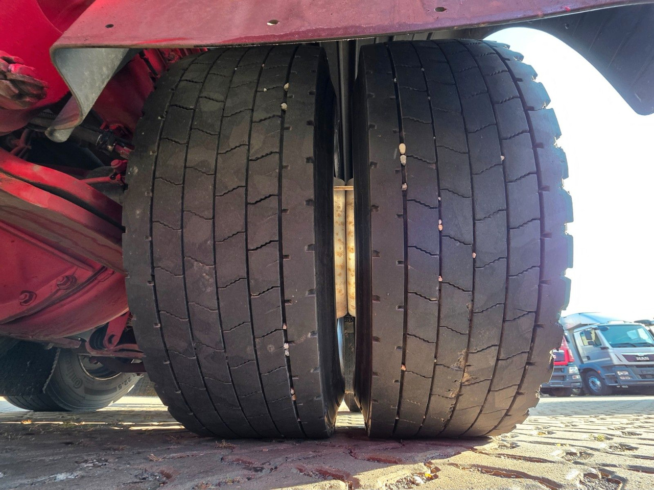 Камион со кран Scania R400 LB6X2*4HNB / Retarder / HIAB / Lenkachse: слика 46
