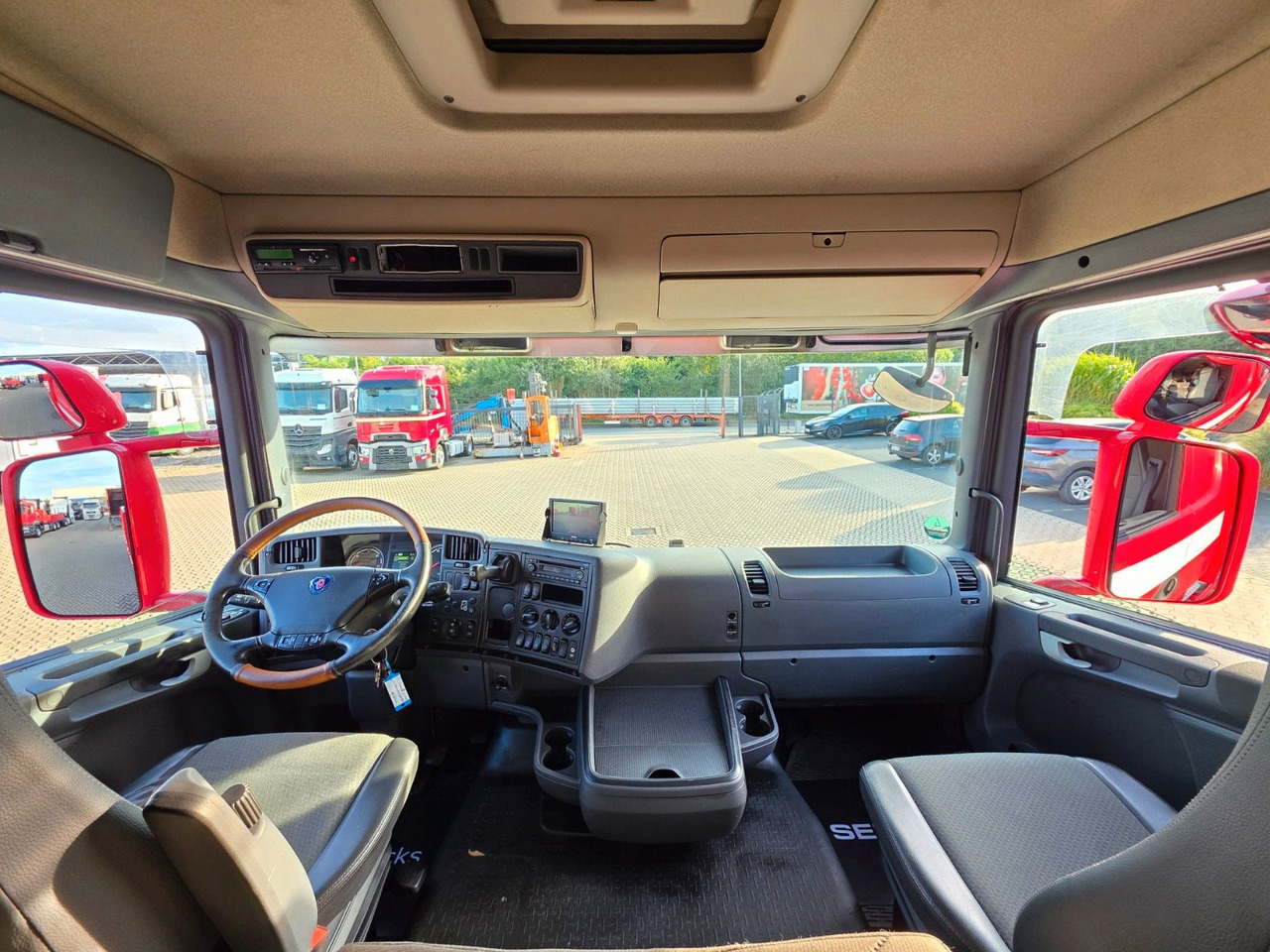 Камион со кран Scania R400 LB6X2*4HNB / Retarder / HIAB / Lenkachse: слика 32