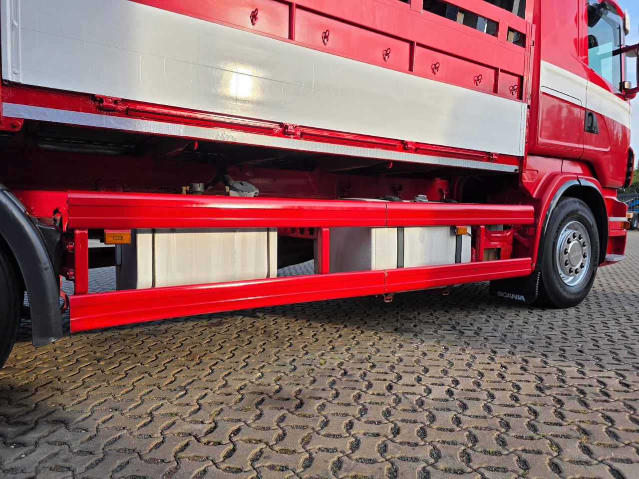Камион со кран Scania R400 LB6X2*4HNB / Retarder / HIAB / Lenkachse: слика 9