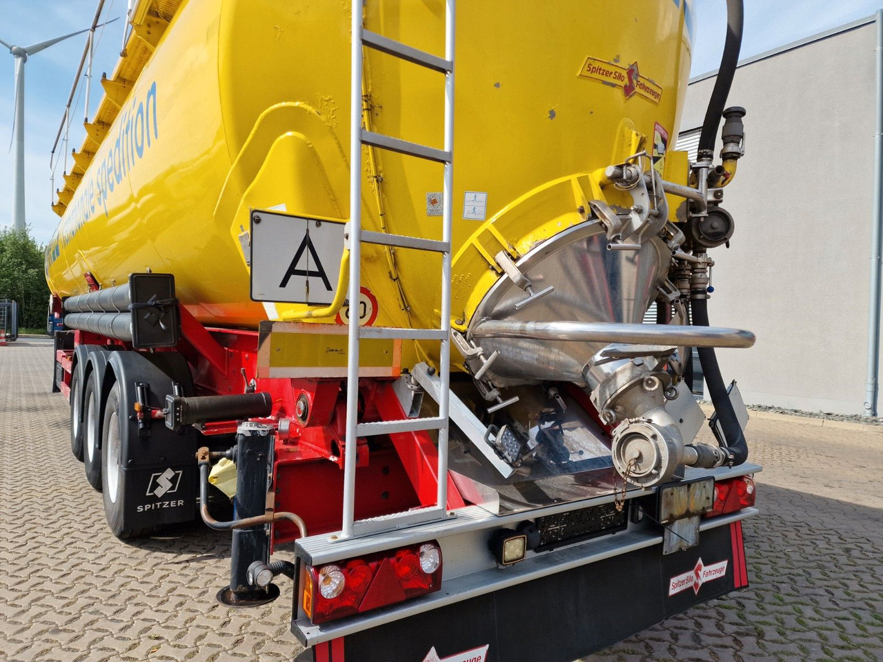 Полуприколка силос Spitzer SK 2766 CAL GGVS / Kippsilo / 66m3 / ADR AT: слика 12 Полуприколка силос Spitzer SK 2766 CAL GGVS / Kippsilo / 66m3 / ADR AT: слика 12