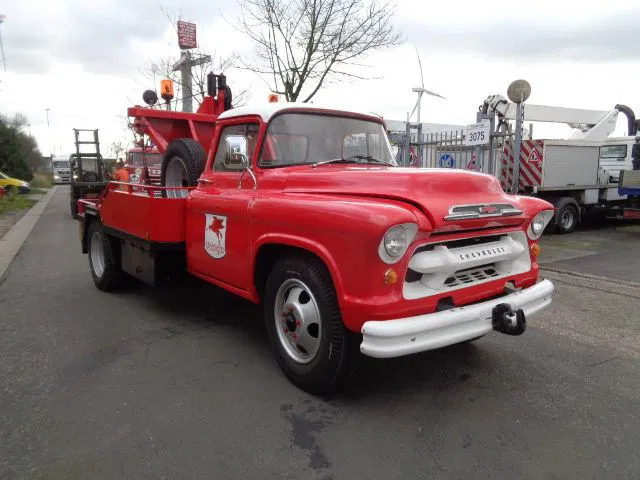 Chevrolet 4 TONNER - Камион за влечење: слика 2 Chevrolet 4 TONNER - Камион за влечење: слика 2