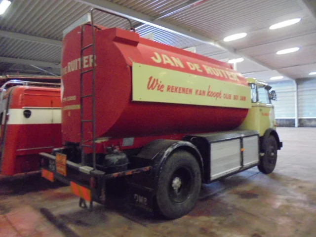 DAF 1600 A1600DF 360 - Камион цистерна: слика 3 DAF 1600 A1600DF 360 - Камион цистерна: слика 3