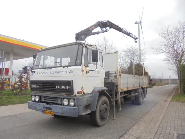 DAF 2100 TURBO - Камион со платформа: слика 1 DAF 2100 TURBO - Камион со платформа: слика 1