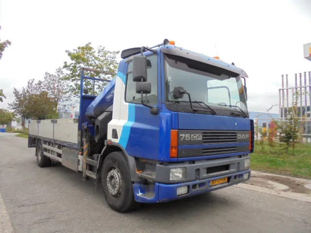 DAF 75.270 4X2 NL TRUCK - Камион со кран: слика 4 DAF 75.270 4X2 NL TRUCK - Камион со кран: слика 4