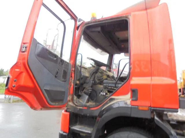 Камион со кука за подигање DAF 85.400 85-400 ATI 6X2 BLADGEVEERD: слика 12