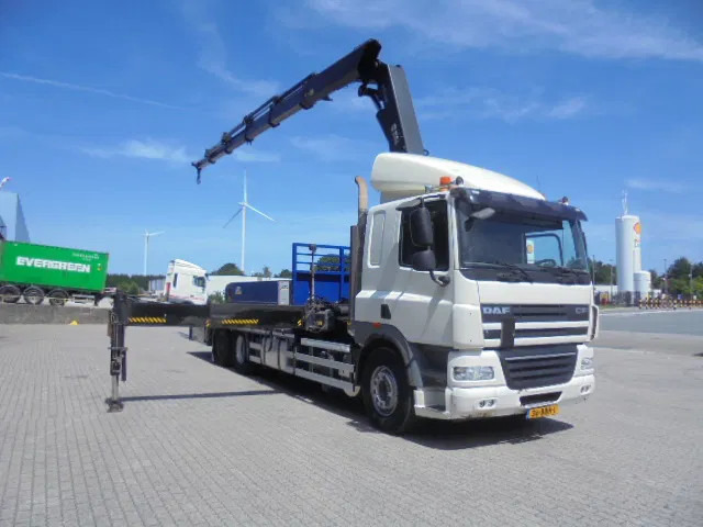 DAF CF 85 360 6X2 HIAB 477/5 NL TRUCK - Камион со платформа, Камион со кран: слика 3 DAF CF 85 360 6X2 HIAB 477/5 NL TRUCK - Камион со платформа, Камион со кран: слика 3