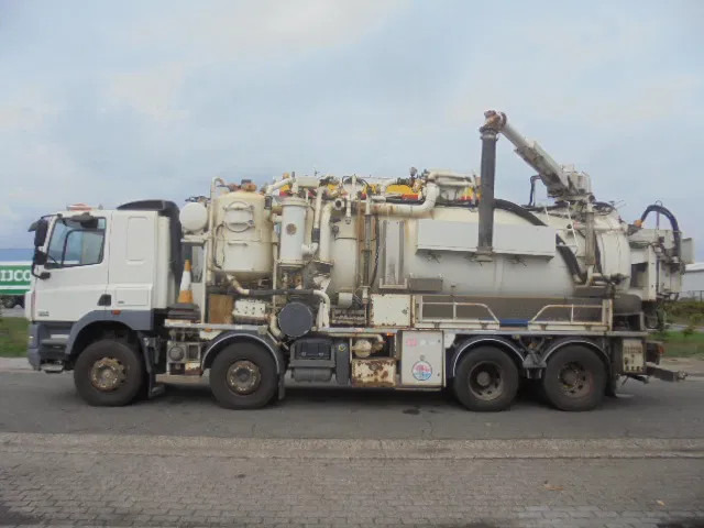 DAF CF 85.410 8X4 BLADGEVEERD - Вакуумски камион: слика 2 DAF CF 85.410 8X4 BLADGEVEERD - Вакуумски камион: слика 2