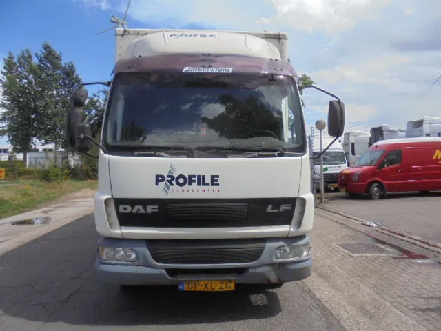 Камион сандучар DAF LF 45 150 NL TRUCK SERVICE TRUCK MET COMPRESSOR: слика 6